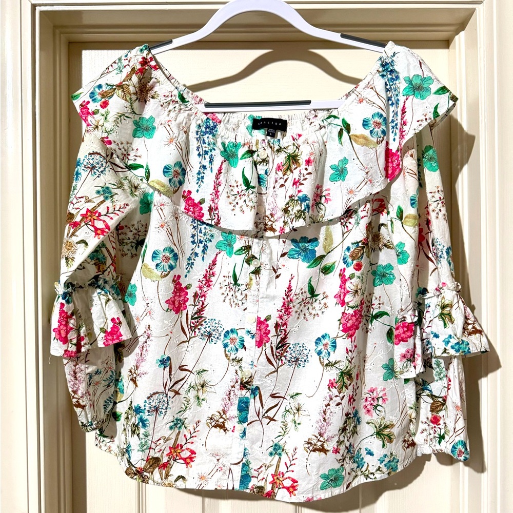 Sanctuary over the shoulder eyelet top size Large